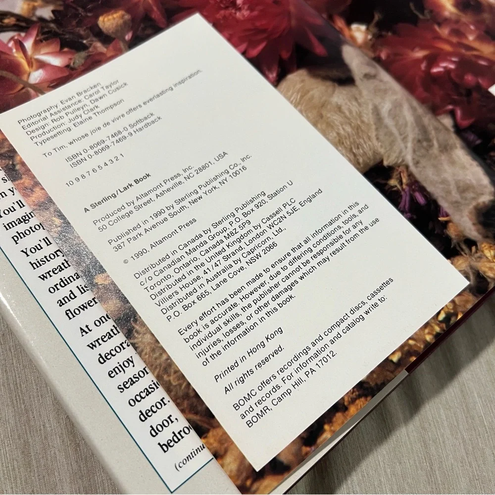Wreaths ’Round the Year Book 1990 DIY Floral Crafts Cusick Pulleyen HC Vintage